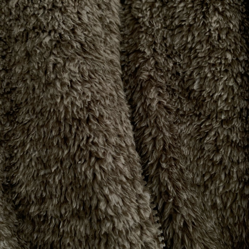 UNIQLO // fuzzy coat, women’s L - Picture 3 of 5
